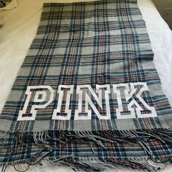 PINK Victoria's Secret Oversized Gray and Black Plaid Scarf NWT - Picture 3 of 3